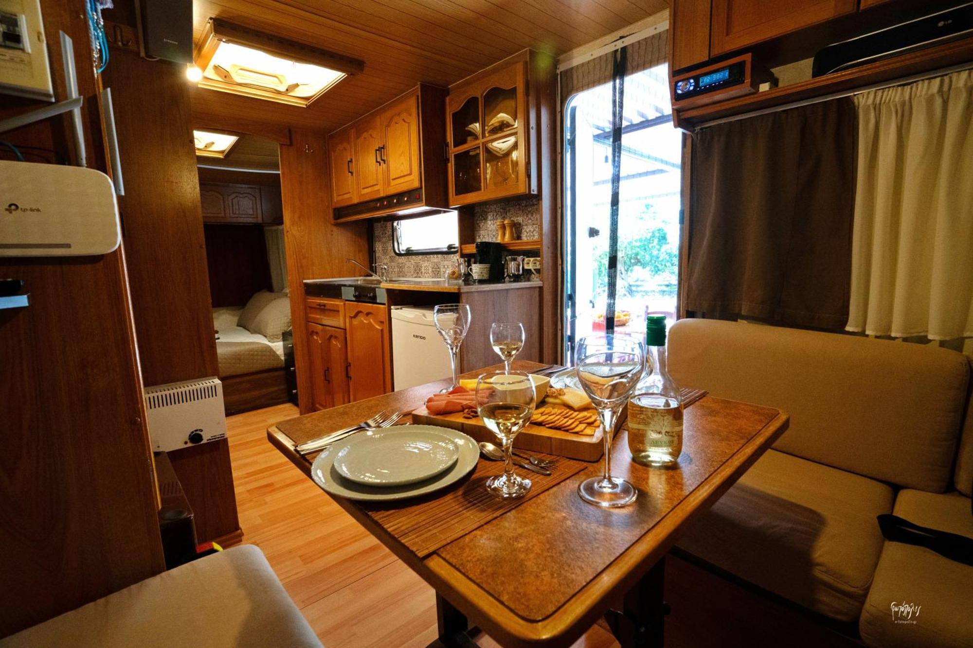 Lemon Garden Camper * La Canée
