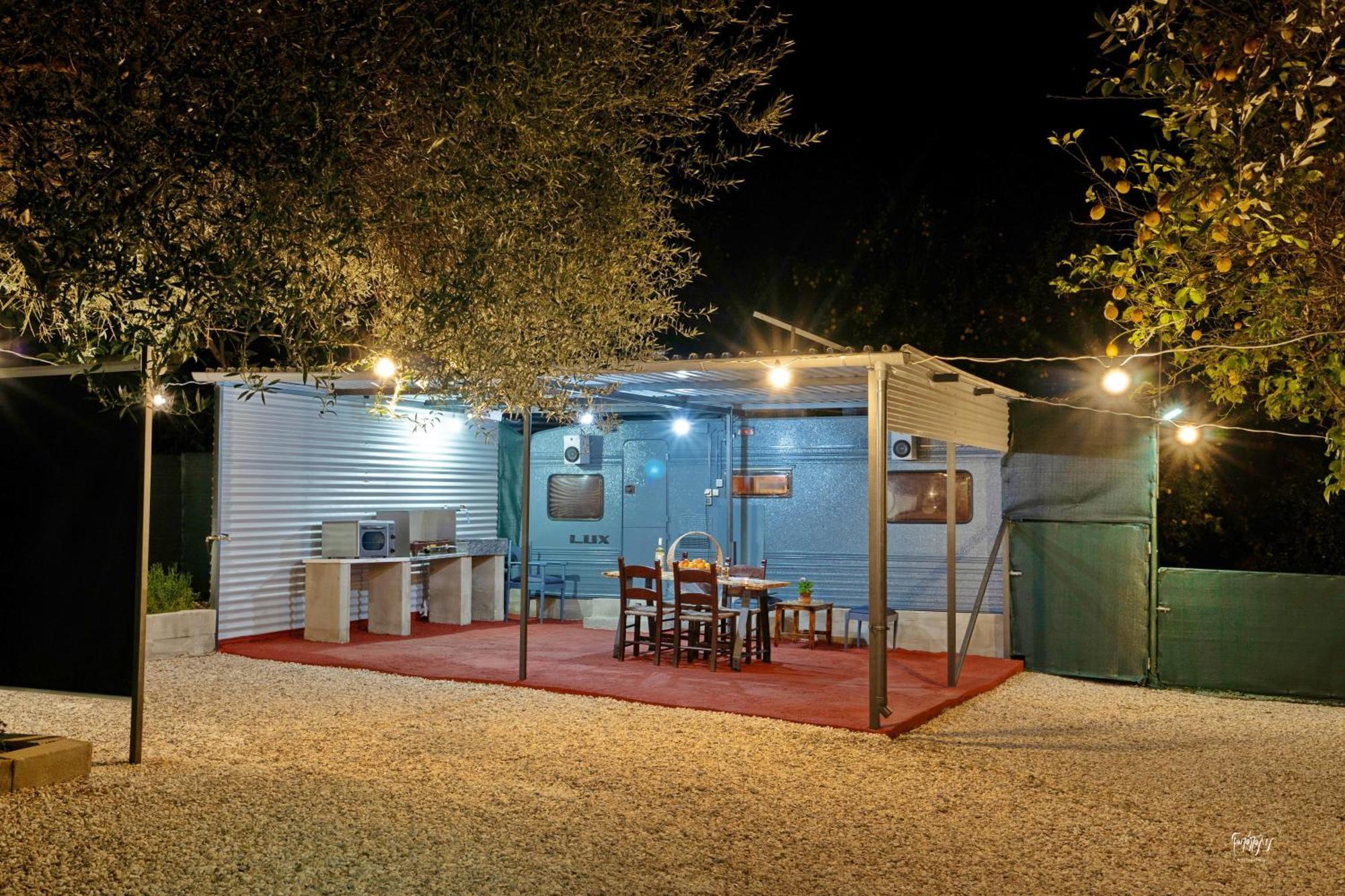 Case de vacanță Lemon Garden Camper *